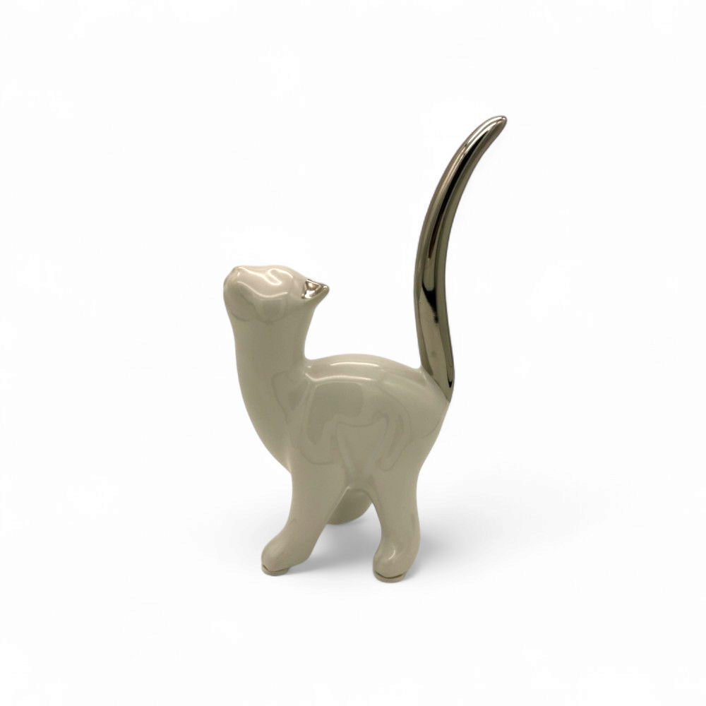 Ivory Stroll – A Selymes Léptek